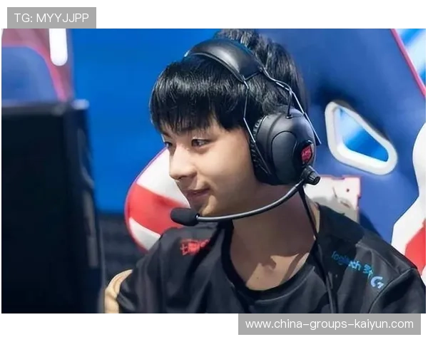 LPL加时鏖战,AD走A避技能完成极限反杀,演绎电竞英雄传奇